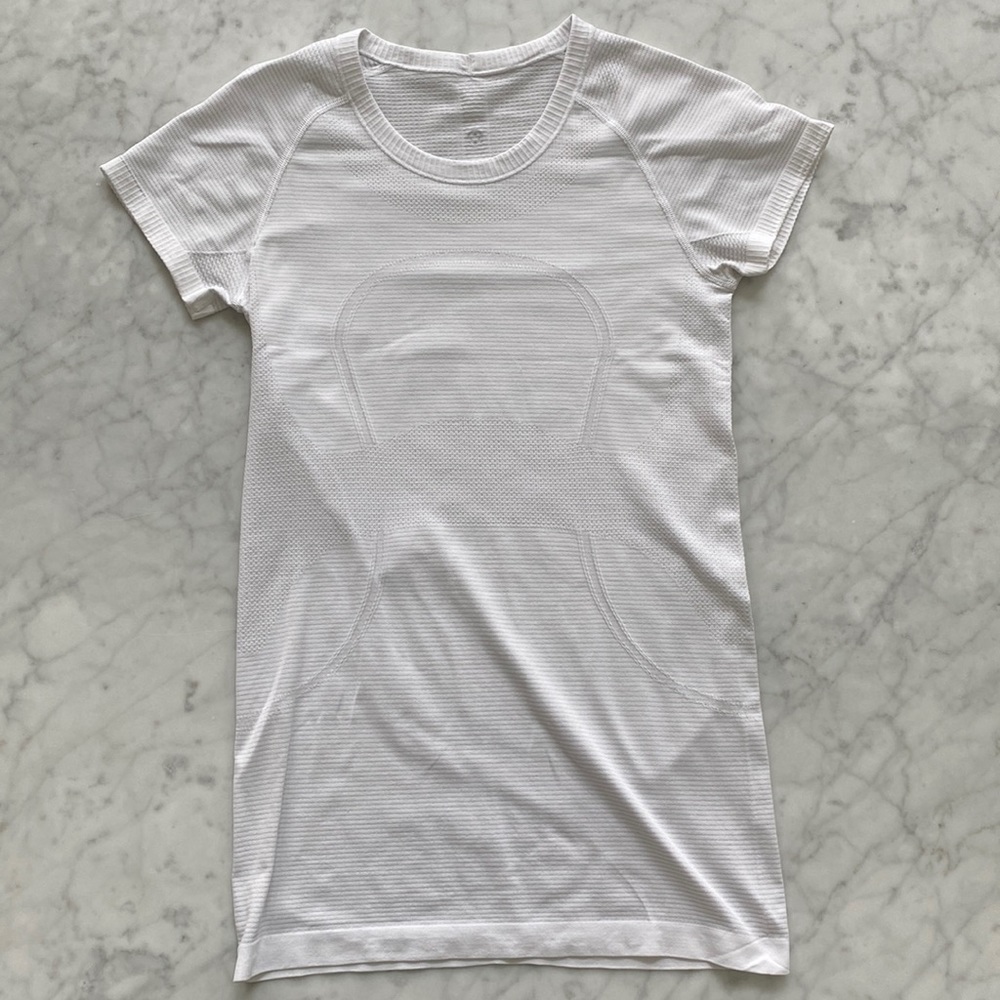 *LIKE NEW* Lululemon Swiftly T-Shirt